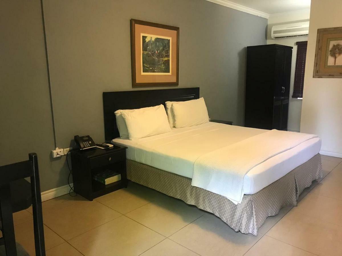 Palms Hotel Trinidad Arouca Kültér fotó